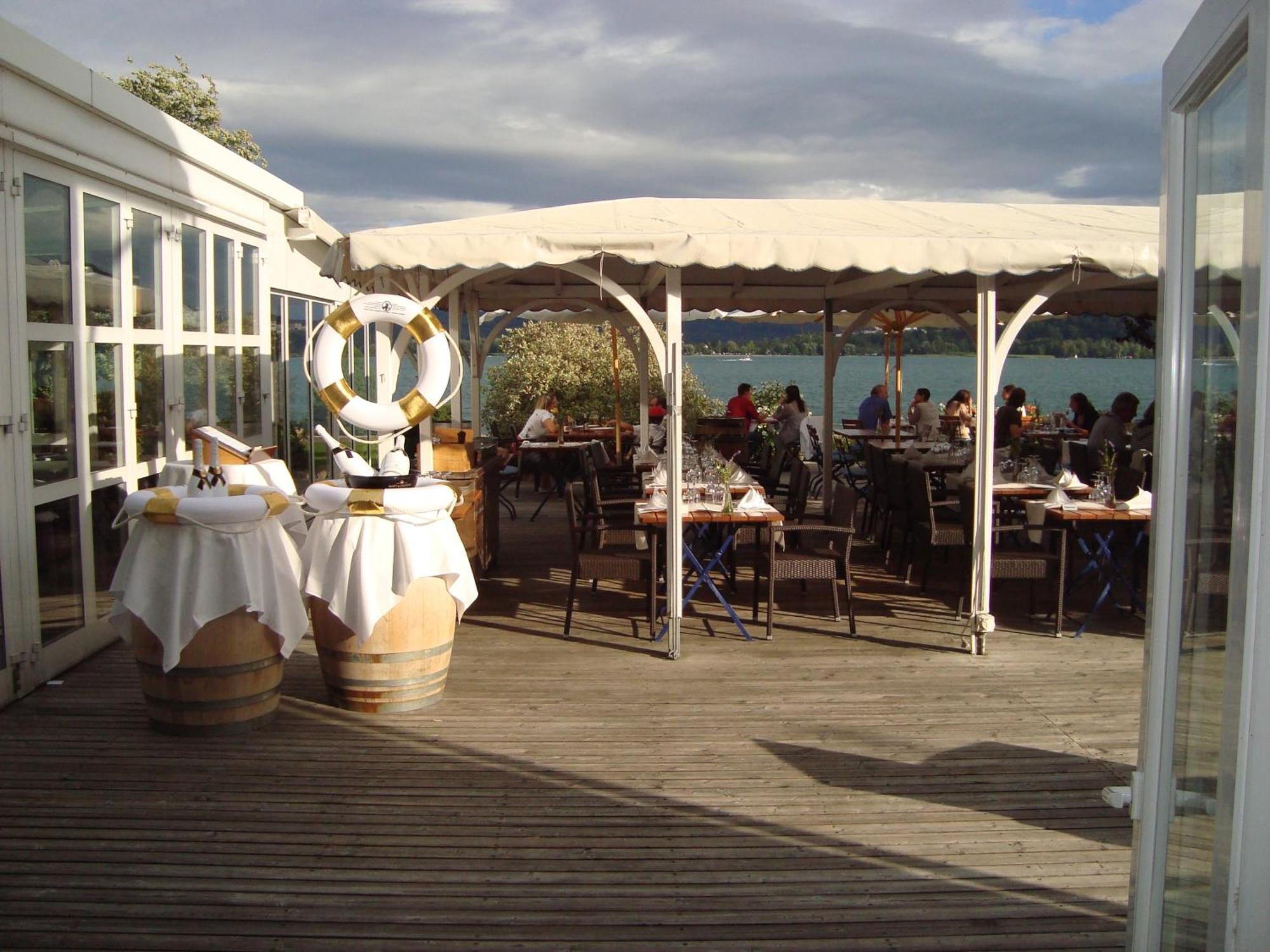 Hotel Jean-jacques Rousseau 3*