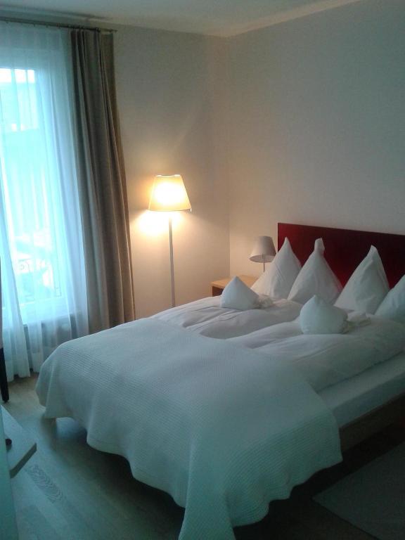 Jean-jacques Rousseau Hotel